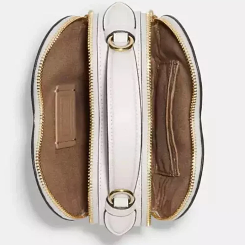 Coach - Heart Crossbody In Signature Canvas (NWT) - Picture 3 of 4